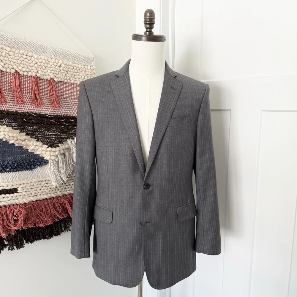 Brooks Brothers Explorer Pinstripe Blazer Grey Sz 38R